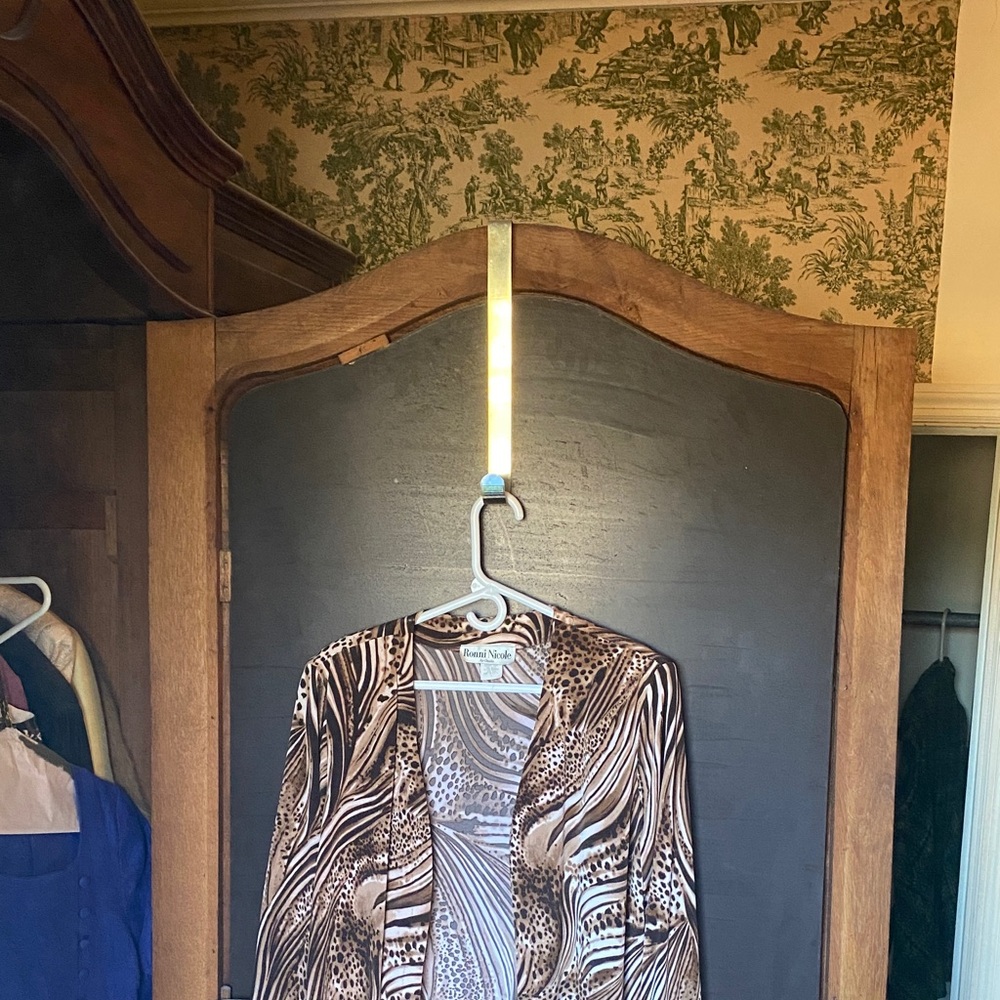 Abstract Cheetah/Zebra Patterned Cardigan - Picture 13 of 16